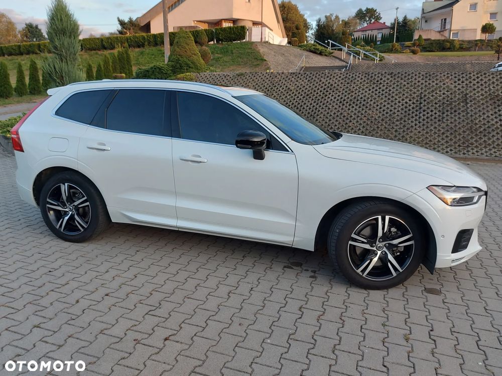 Volvo XC 60 T6 AWD R-Design - 4