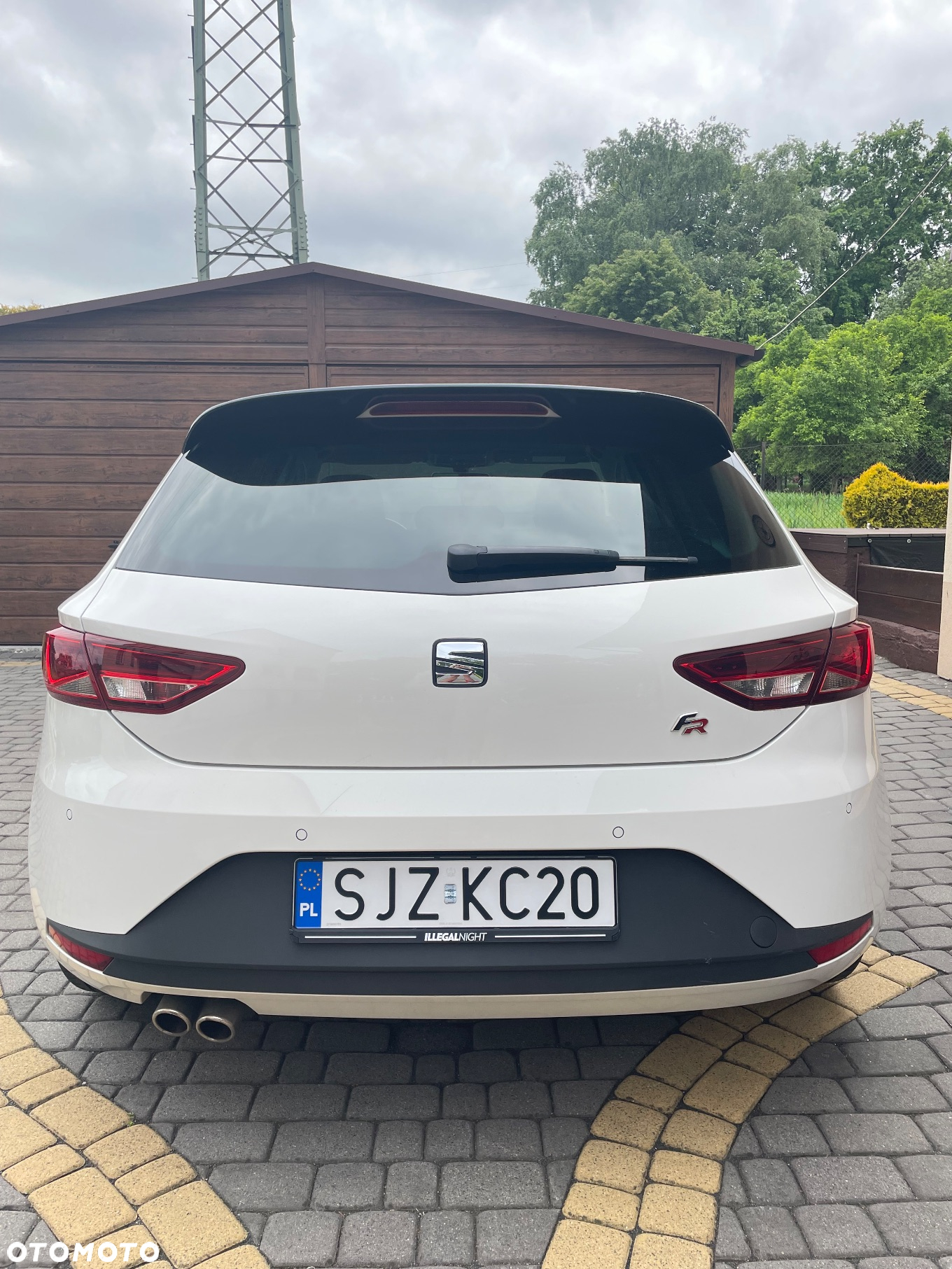 Seat Leon 2.0 TDI FR Black S&S - 4