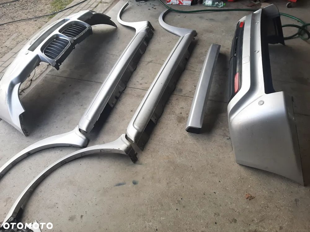 BMW e83 X3 lift Mpakiet zderzak przód tył listwy