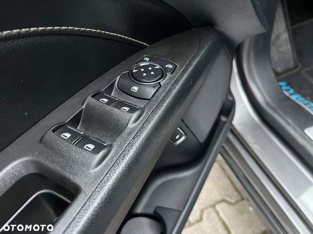 Ford Mondeo 2.0 Ti-VCT Titanium - 10