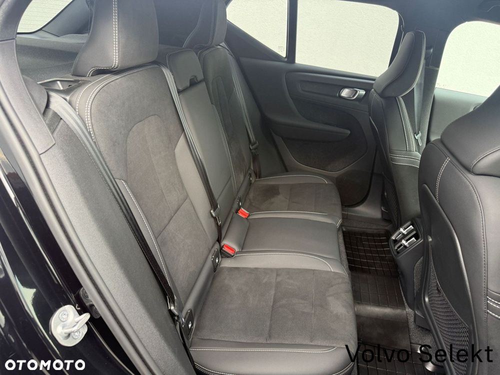 Volvo XC 40 - 31