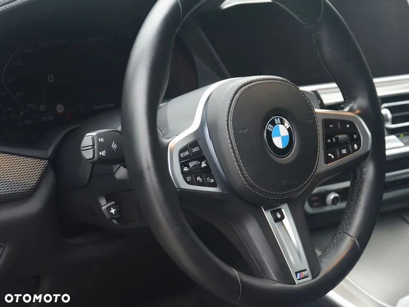 BMW X5 M50i - 8