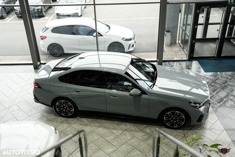 BMW Seria 5 520i Aut. - 6