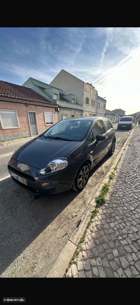 Fiat Punto 1.3 M-Jet Easy S&S - 9