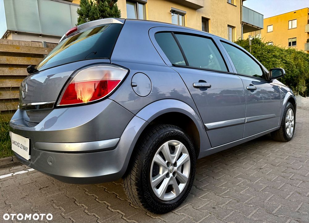 Opel Astra 1.4 NJoy - 18