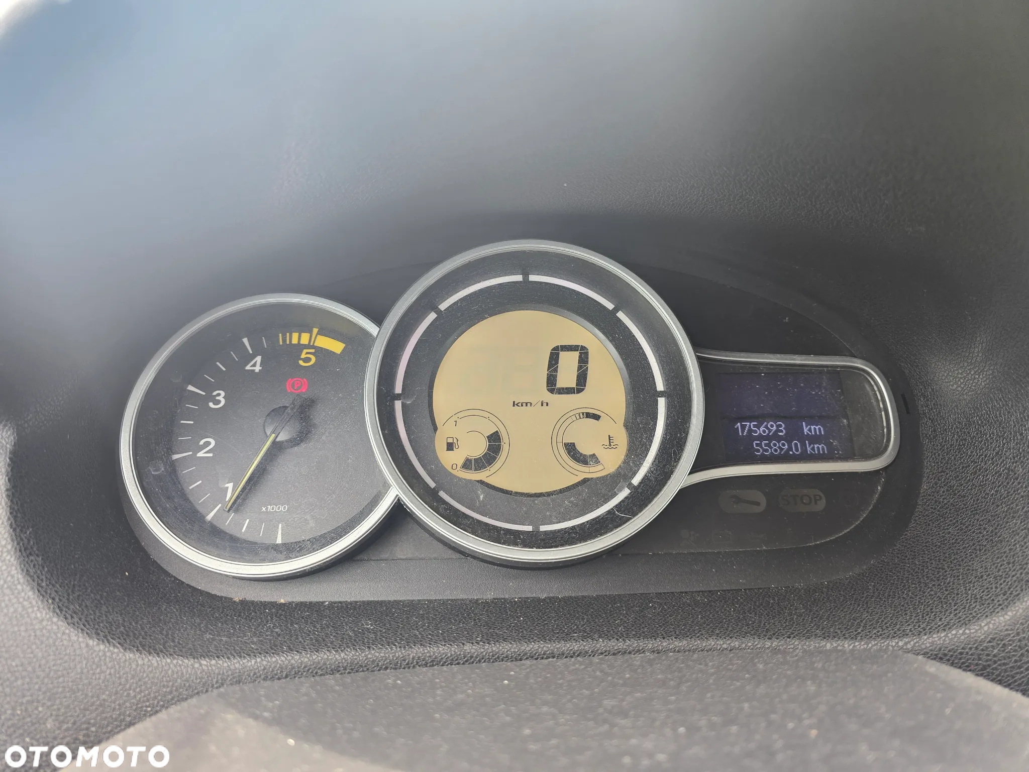 Renault Megane - 11