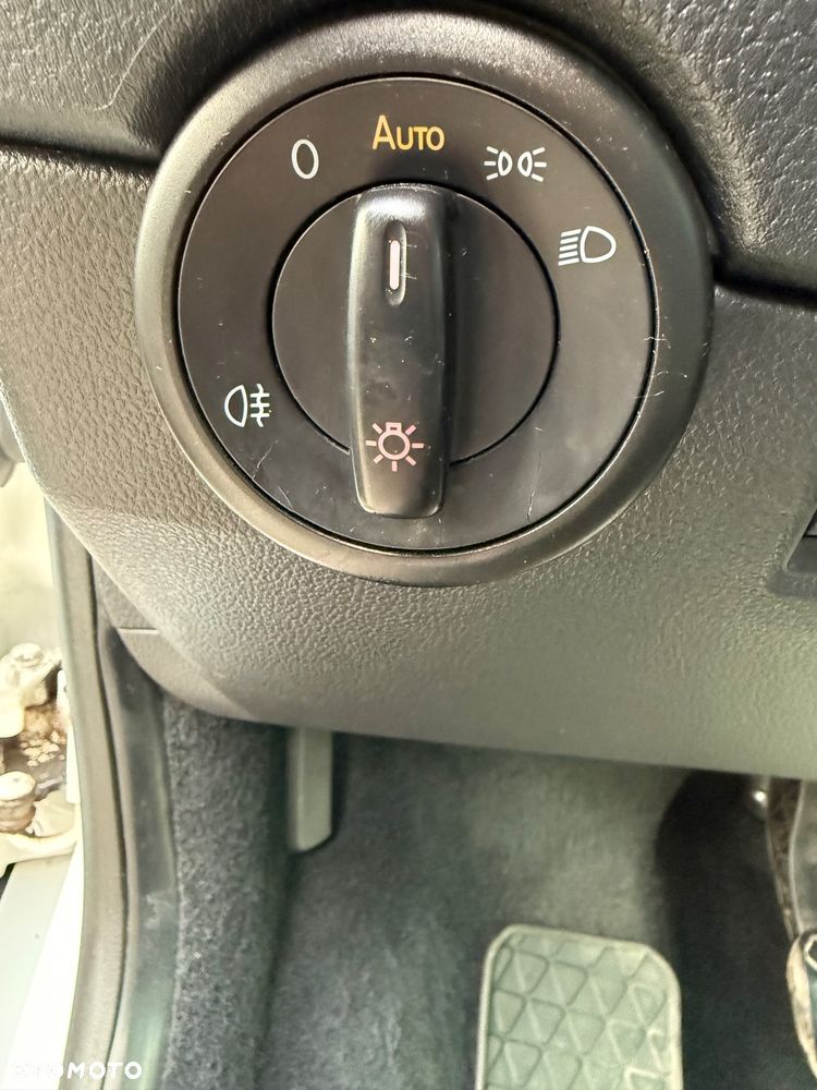 Volkswagen Transporter T6 TDI L2 - 17