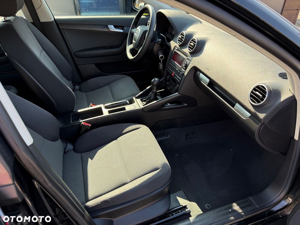 Audi A3 Sportback 1.6 Ambition - 9