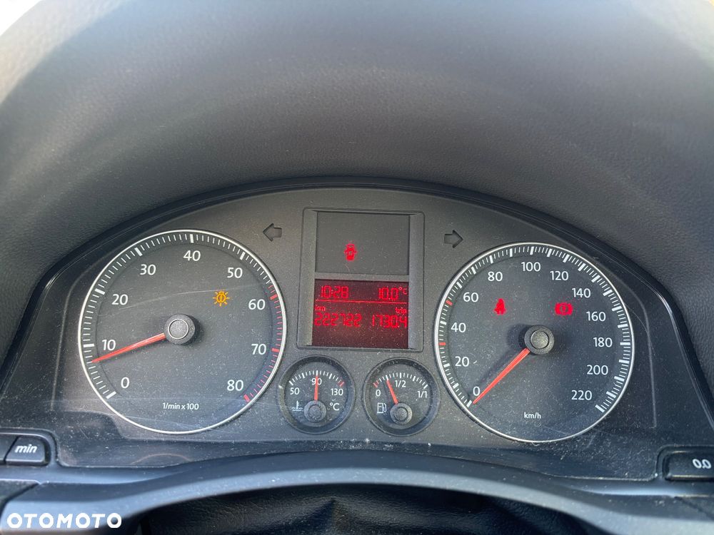 Volkswagen Golf - 17