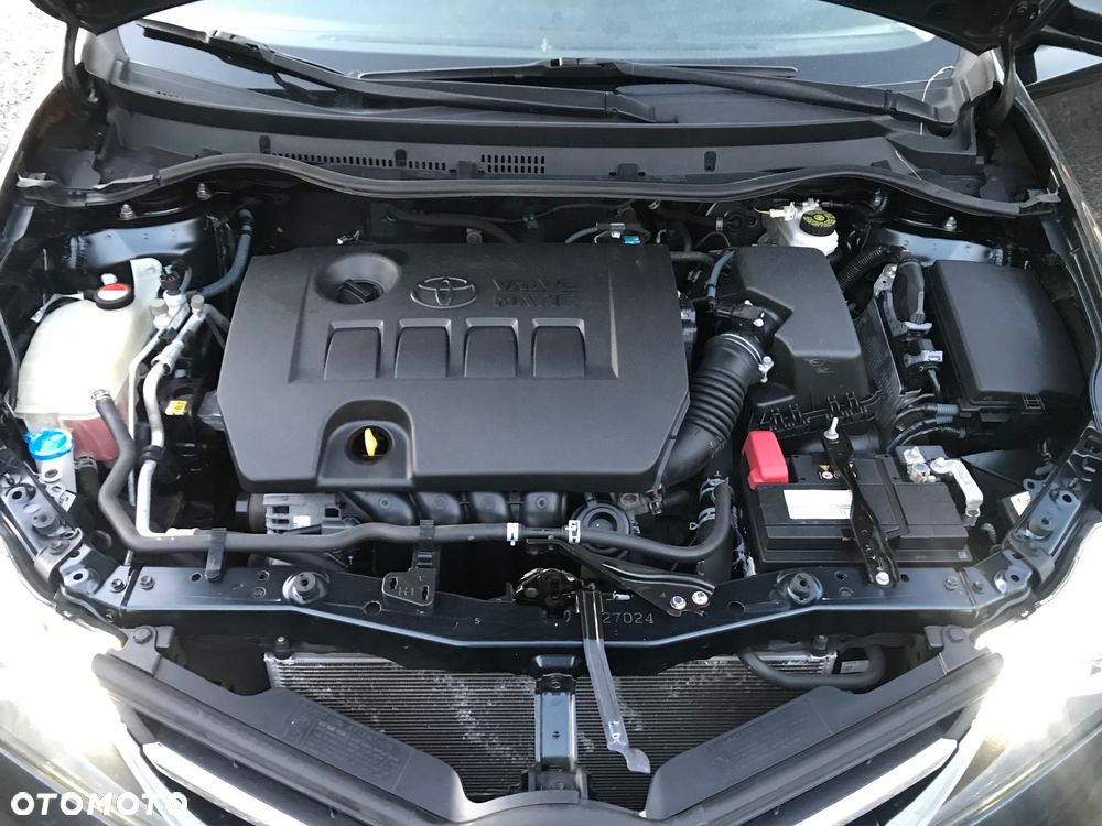 Toyota Auris - 12