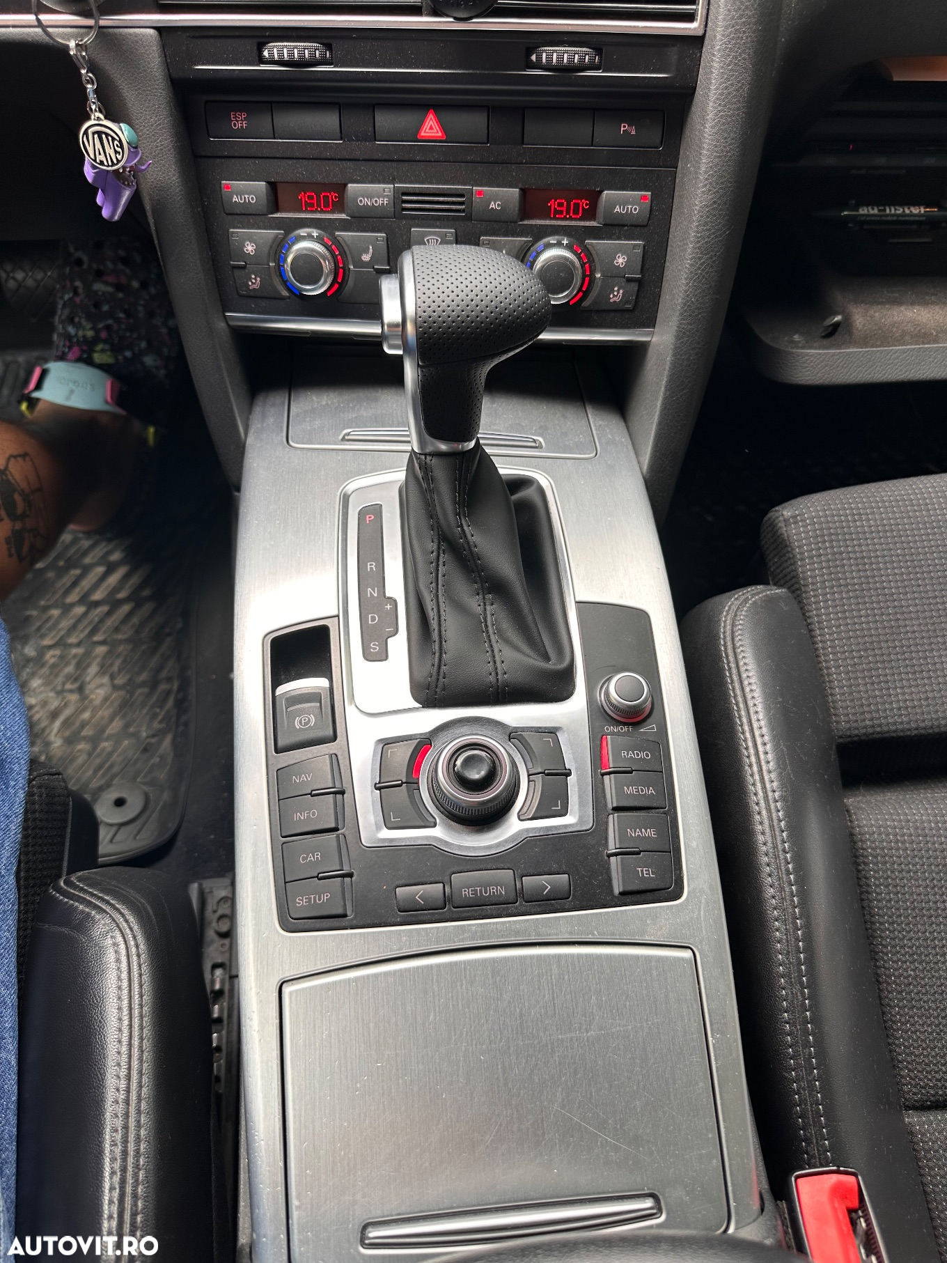 Audi A6 2.7 TDI DPF Multitronic Avant - 17