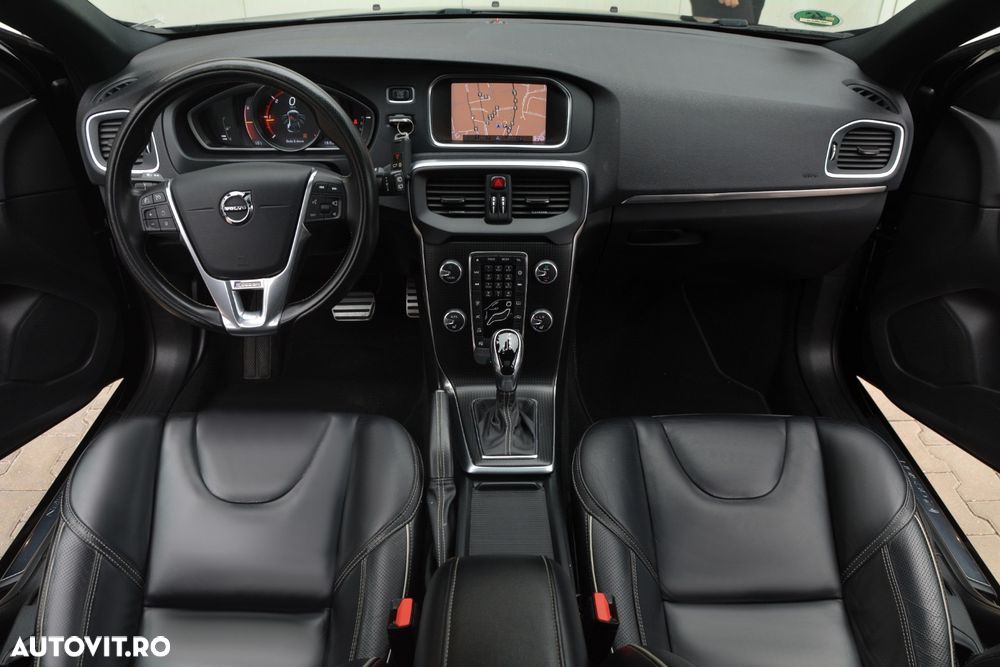 Volvo V40 D3 Aut. R-Design - 4