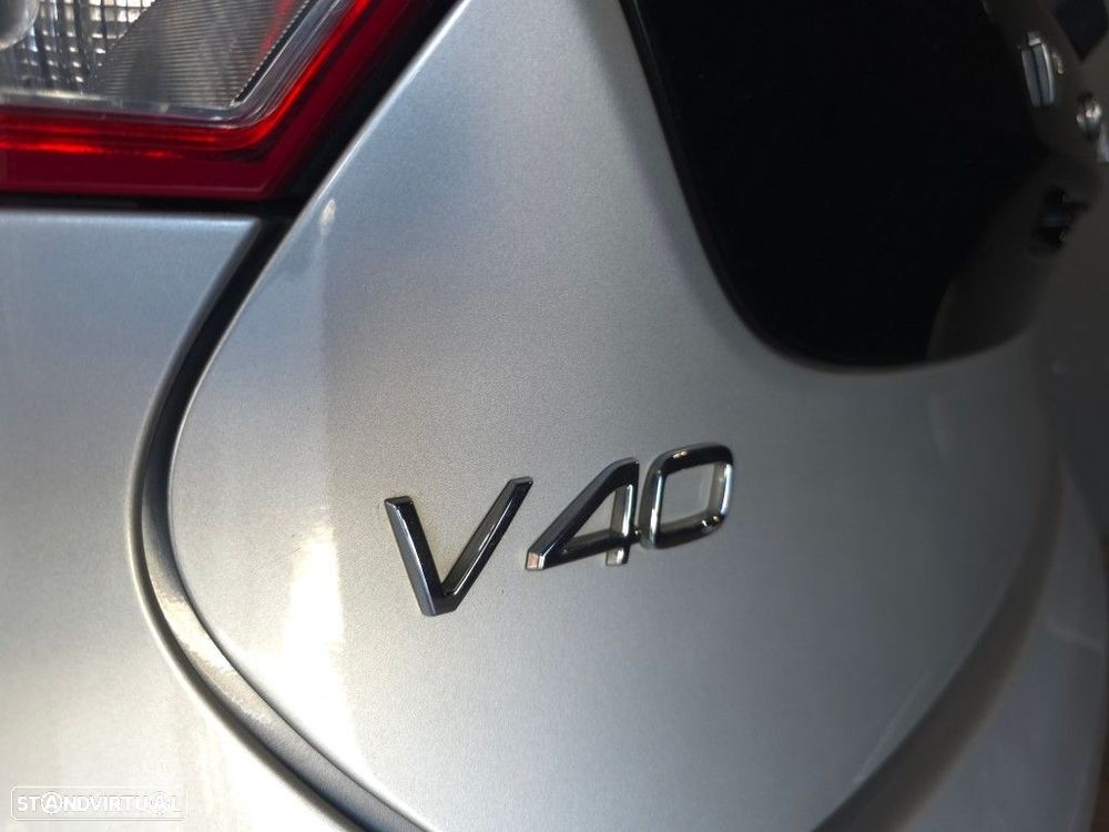 Volvo V40 1.6 D2 Momentum - 14