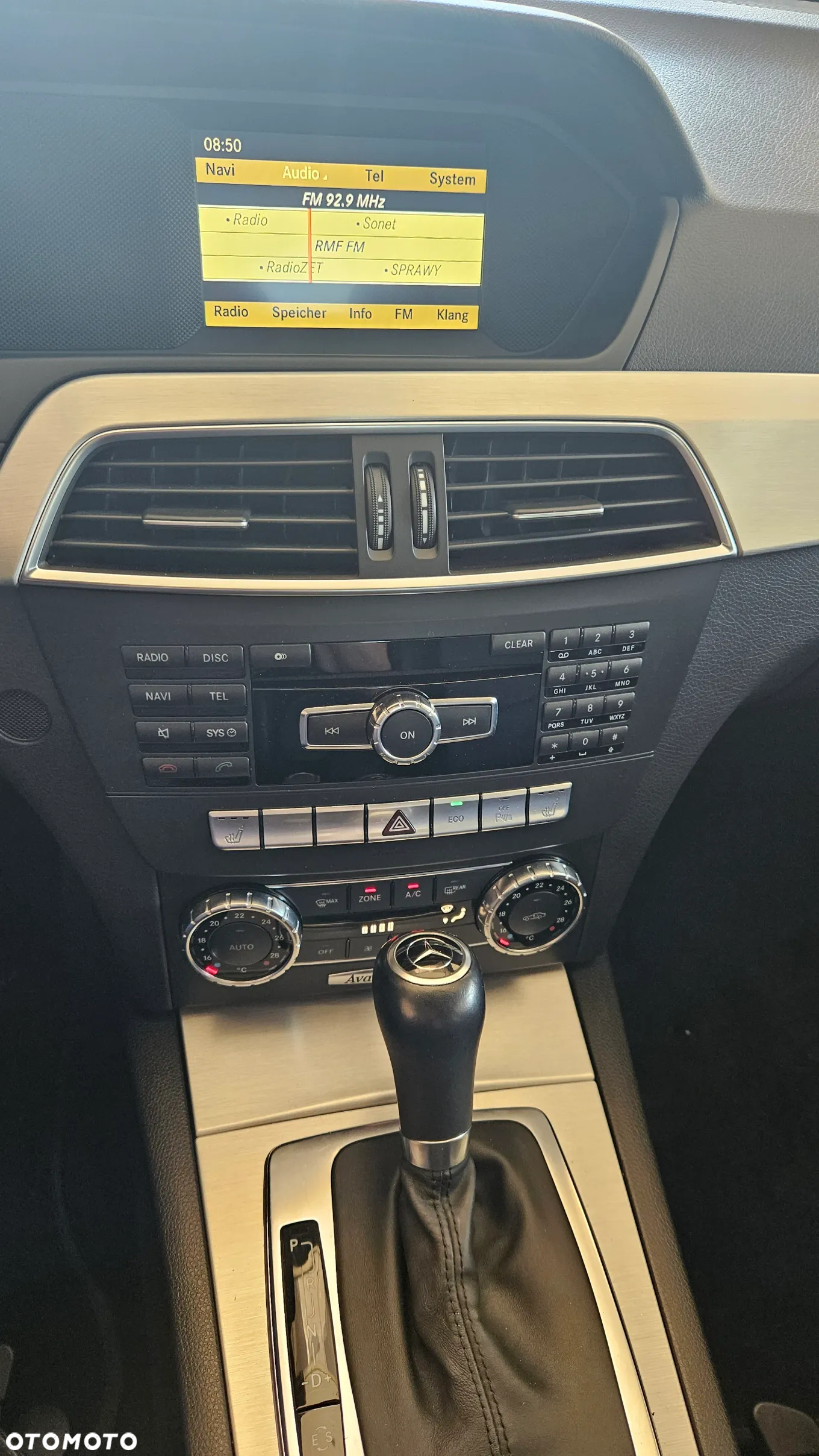 Mercedes-Benz Klasa C 180 CGI Automatik BlueEFFICIENCY Avantgarde - 11