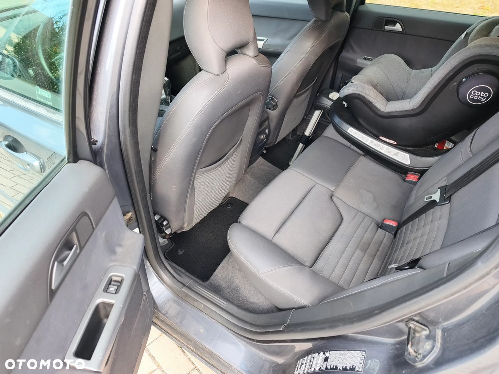 Volvo V50 1.8 Momentum - 10