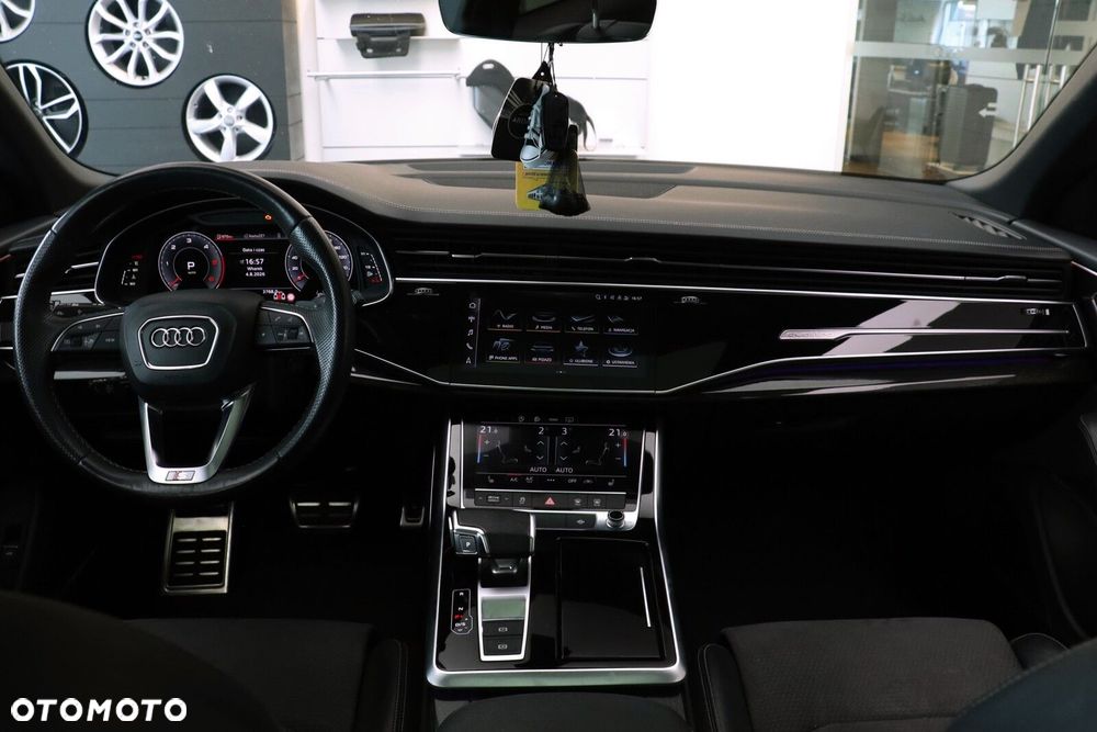 Audi Q8 - 26