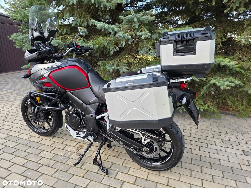 Suzuki DL - 22