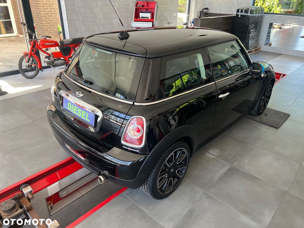MINI Cooper D Bayswater - 8