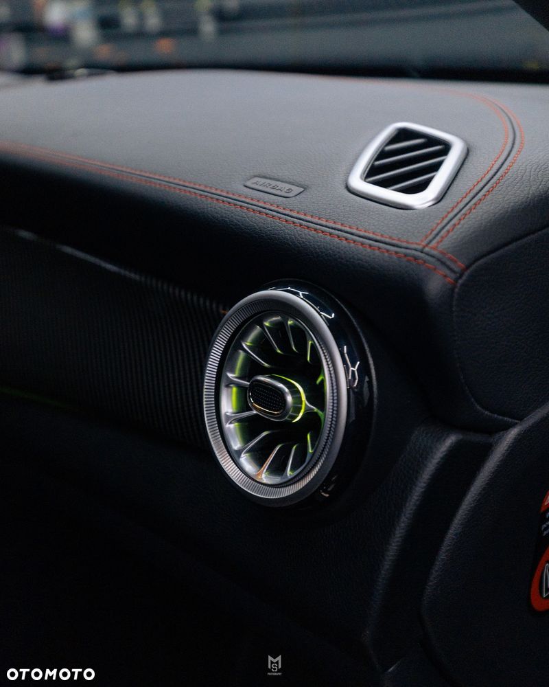 Mercedes-Benz CLA 220 4-Matic AMG Line - 16