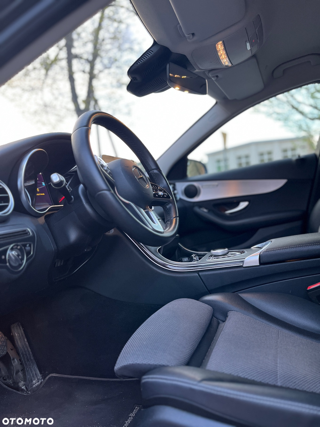 Mercedes-Benz Klasa C 220 d 4Matic T 9G-TRONIC Avantgarde - 13