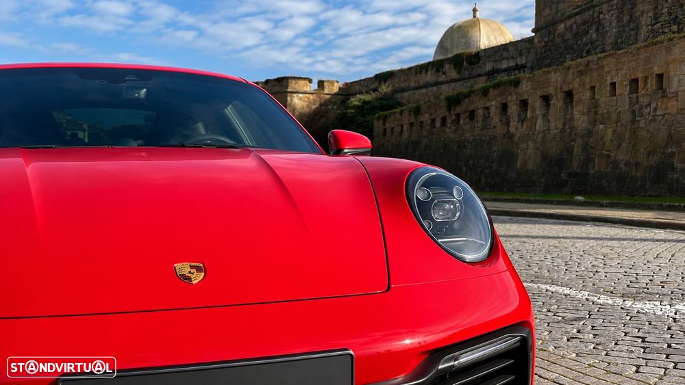 Porsche 911 (992) - 4