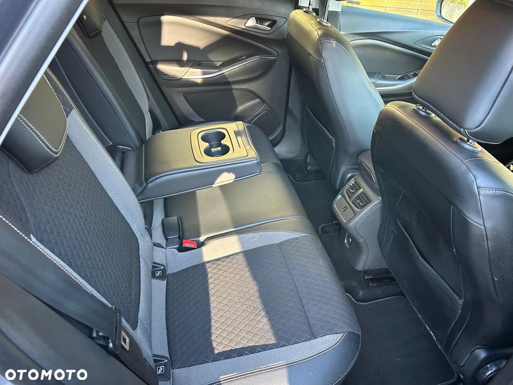 Opel Grandland X 1.2 T GPF Elegance Business Pack S&S - 10