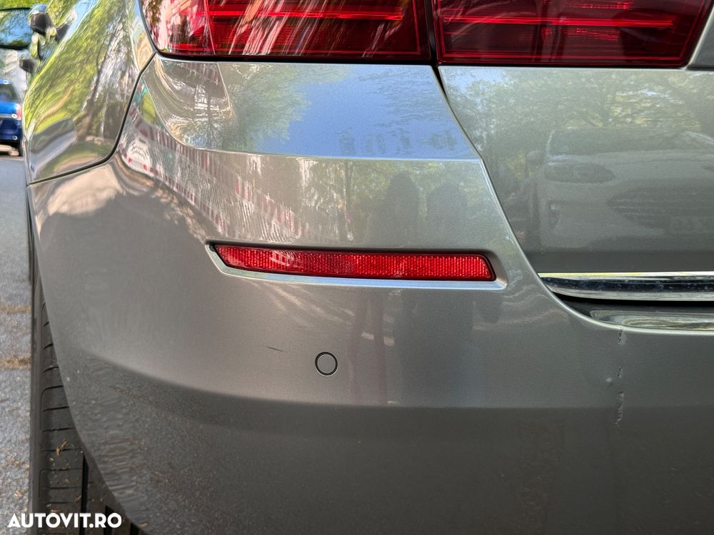 BMW Seria 5 525d xDrive AT - 9