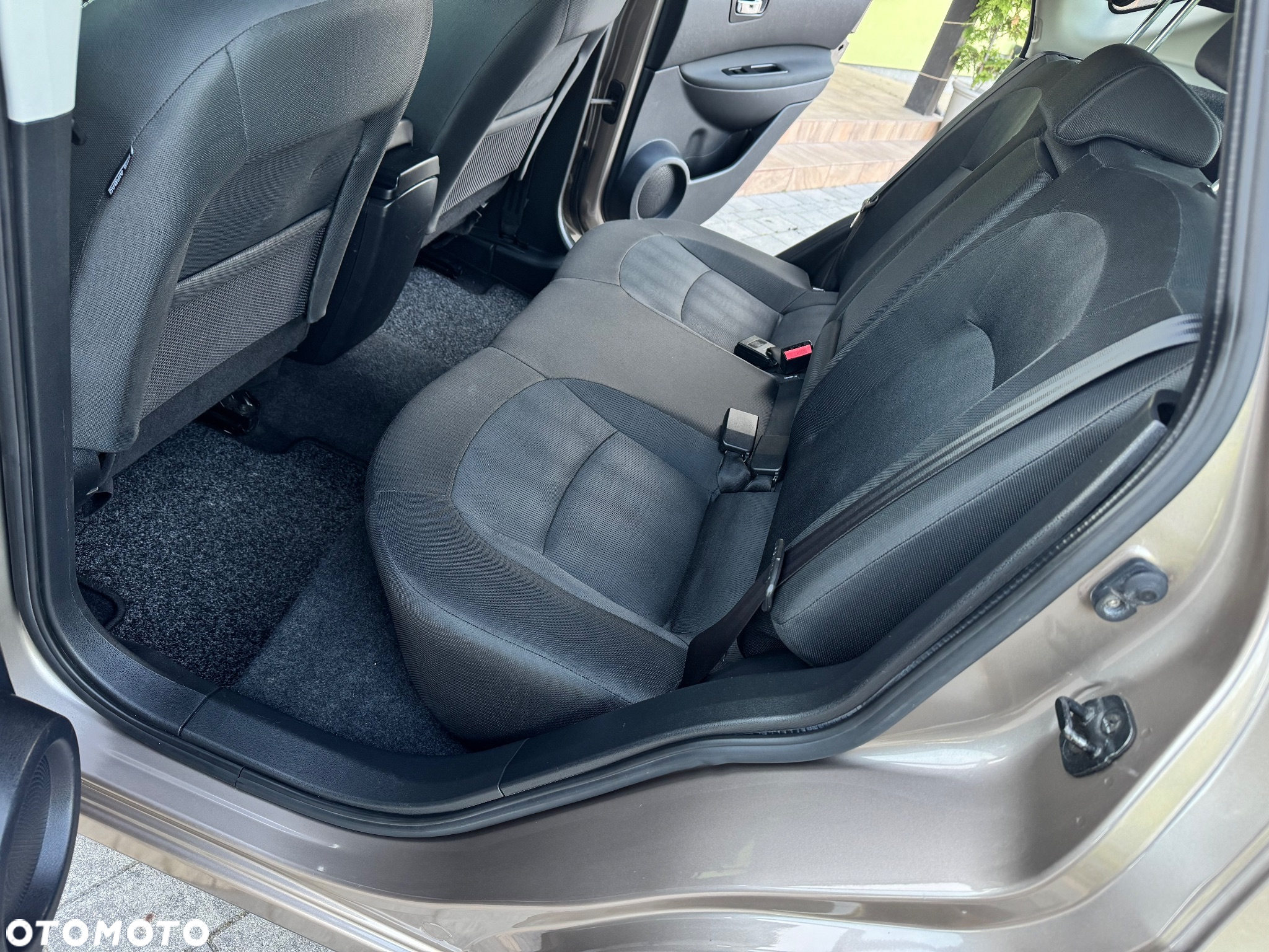 Nissan Qashqai 2.0 4x4 visia - 19