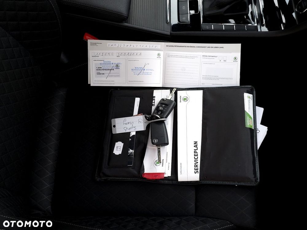 Skoda Superb 2.0 TDI Style DSG - 35