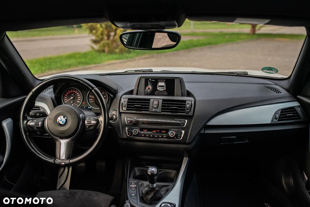 BMW Seria 1 116i - 30
