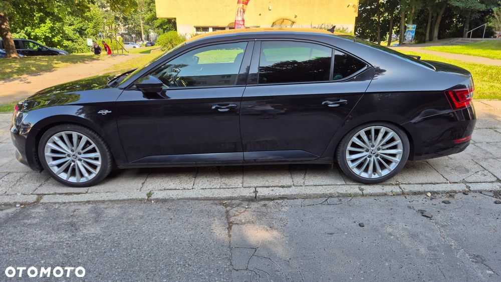 Skoda Superb 2.0 TSI L&K DSG - 2