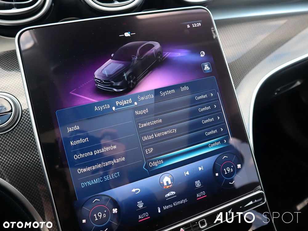 Mercedes-Benz Klasa C 180 9G-TRONIC AMG Line - 36