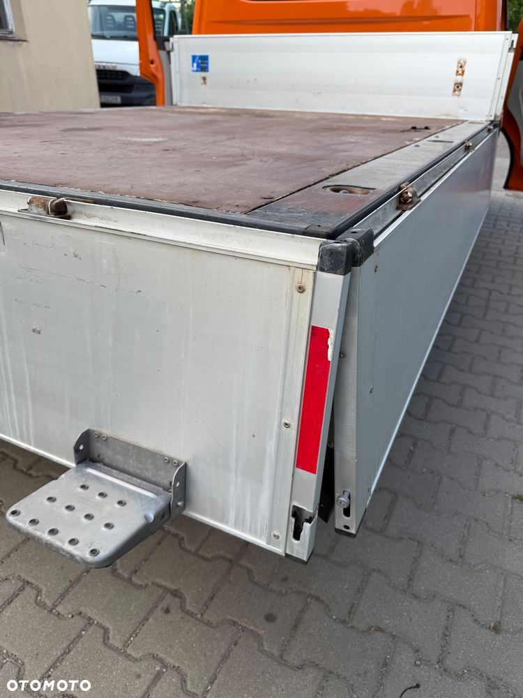Volkswagen Transporter - 24