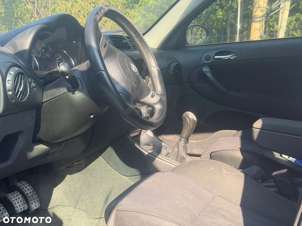 Alfa Romeo 147 1.6 Twin Spark 16V - 5