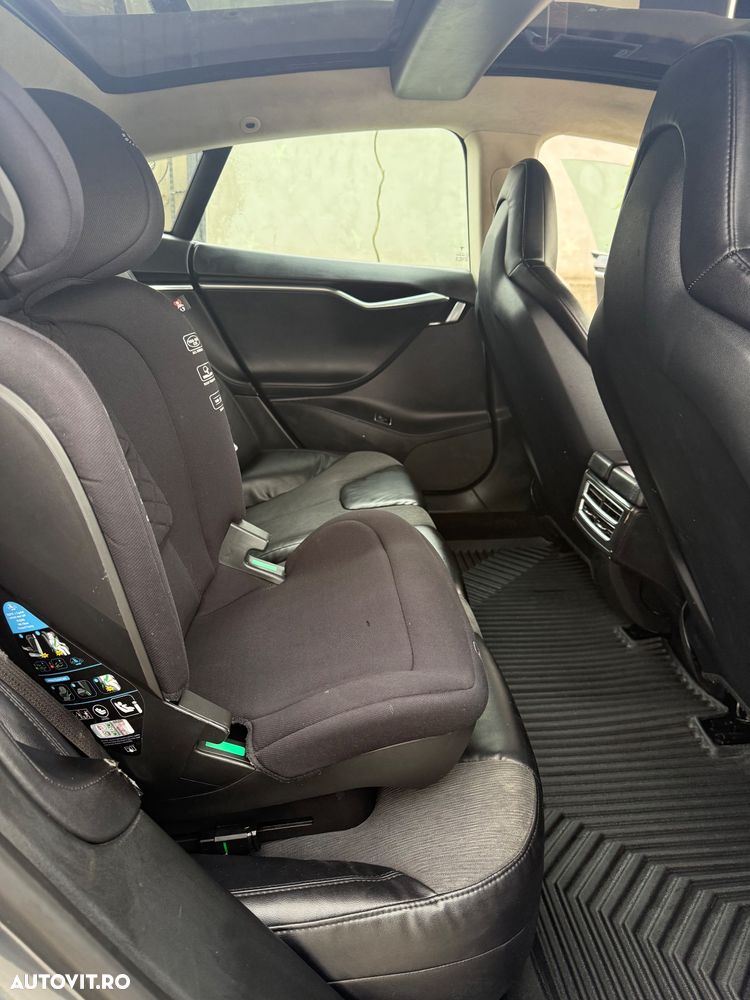 Tesla Model S Standard - 32