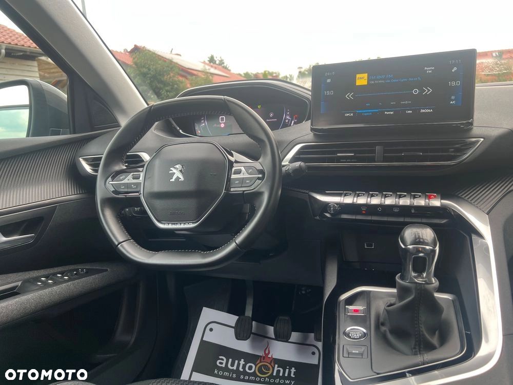 Peugeot 5008 1.5 BlueHDI Allure S&S - 19