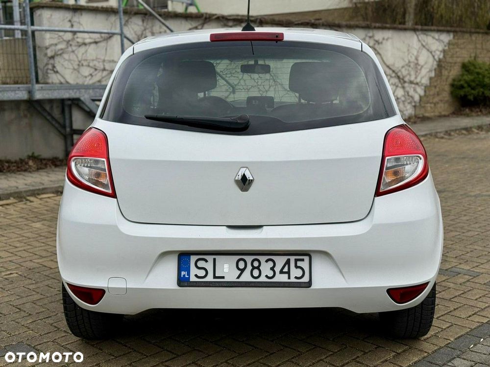 Renault Clio 1.5 dCi Authentique - 12