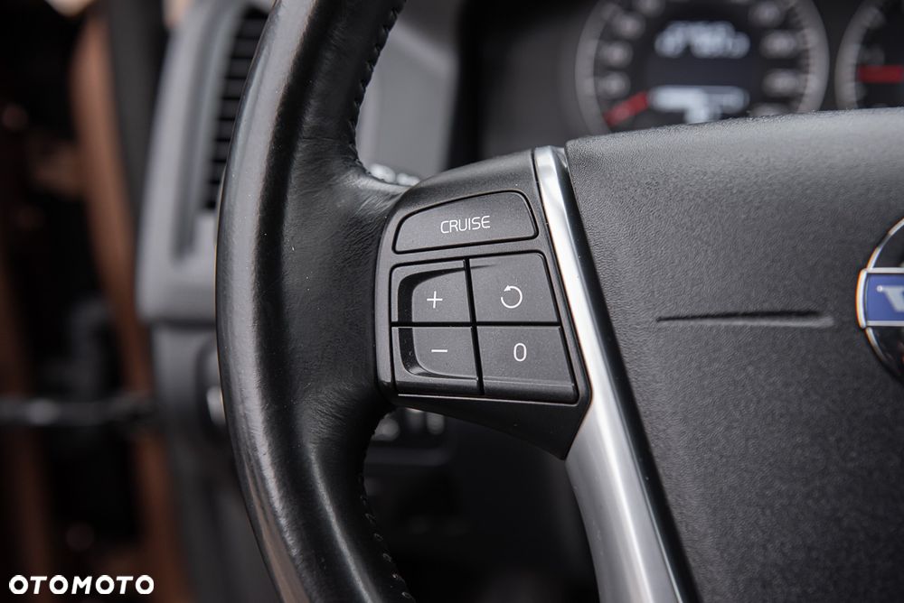 Volvo XC 60 2.4D DRIVe Summum - 19