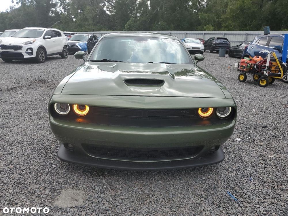 Dodge Challenger 5.7 R/T - 6