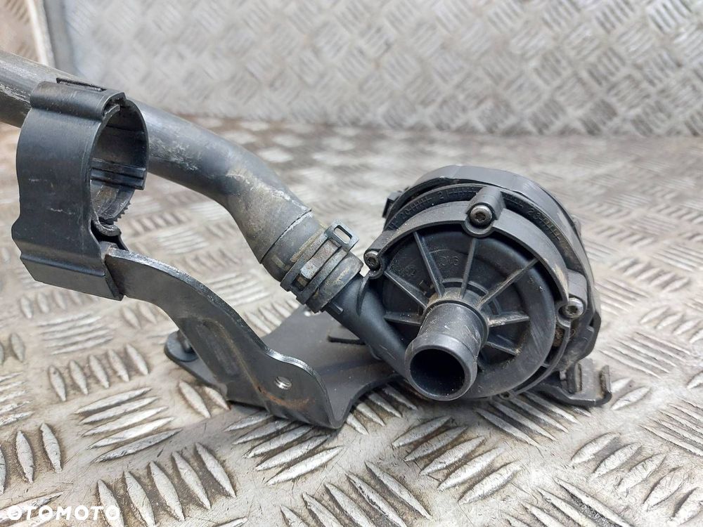 POMPKA OBIEGU WODY VOLKSWAGEN PASSAT B8 LIFT 2.0 TDI 04L965567A - 3