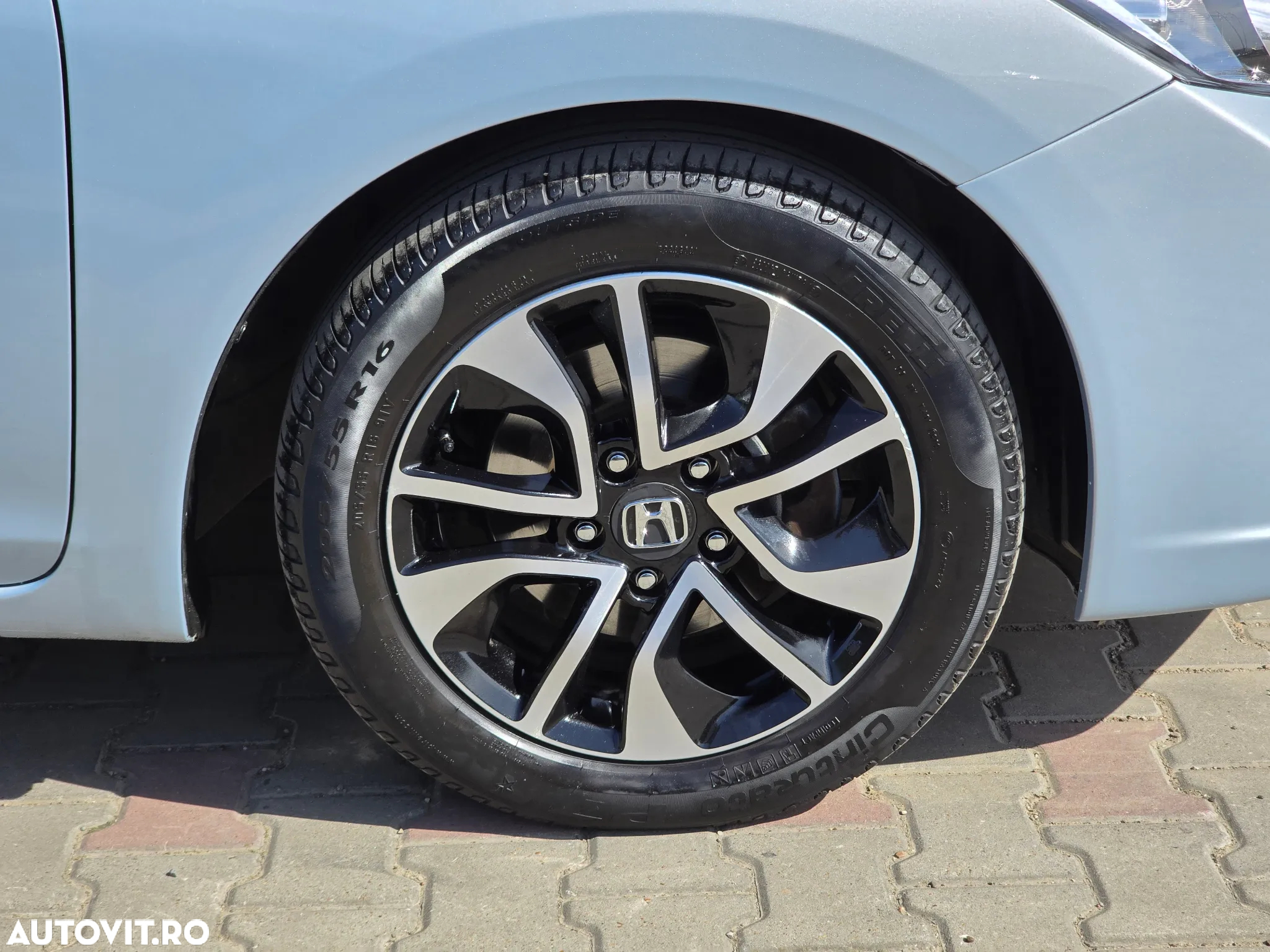 Honda Civic 1.8 i-VTEC MT Executive - 34