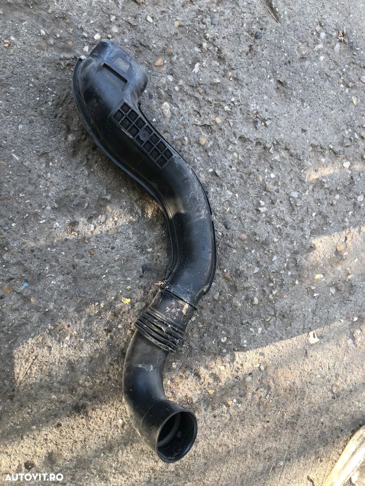 Furtun admisie Dacia Logan II 1.0 SCE 2019 benzina 54KW 73cp - 4