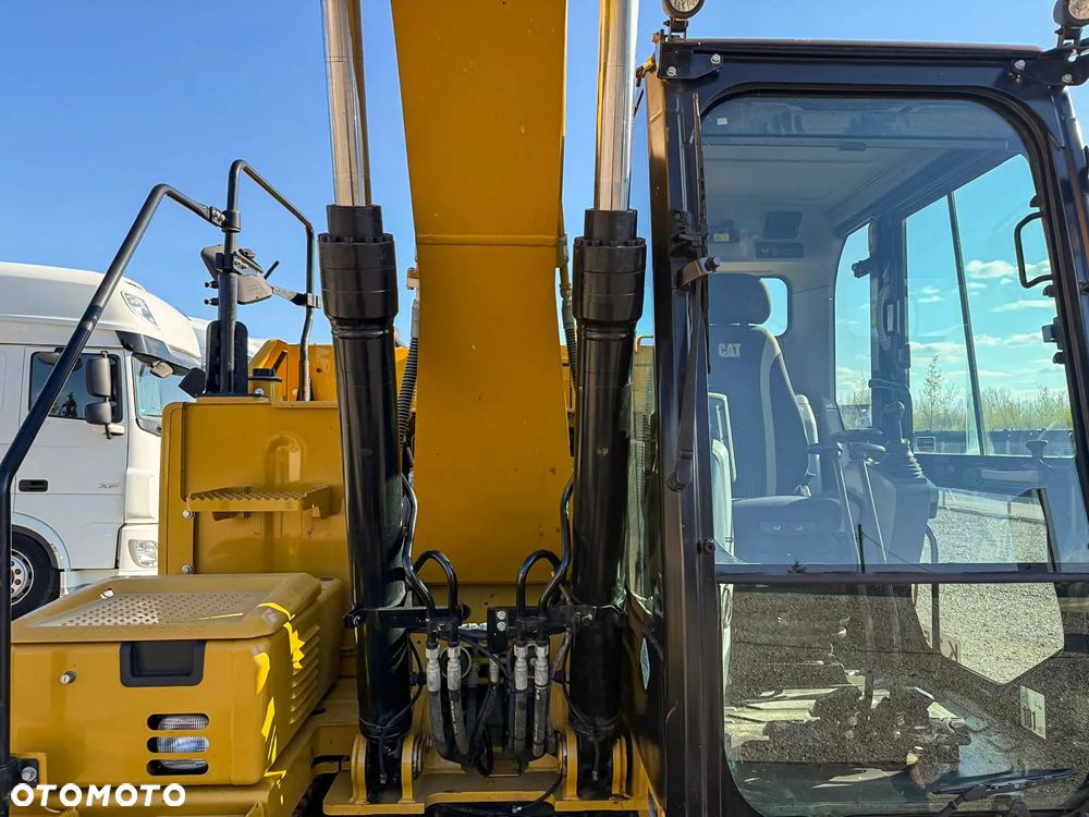 Caterpillar 313 FL 14,2T - 33