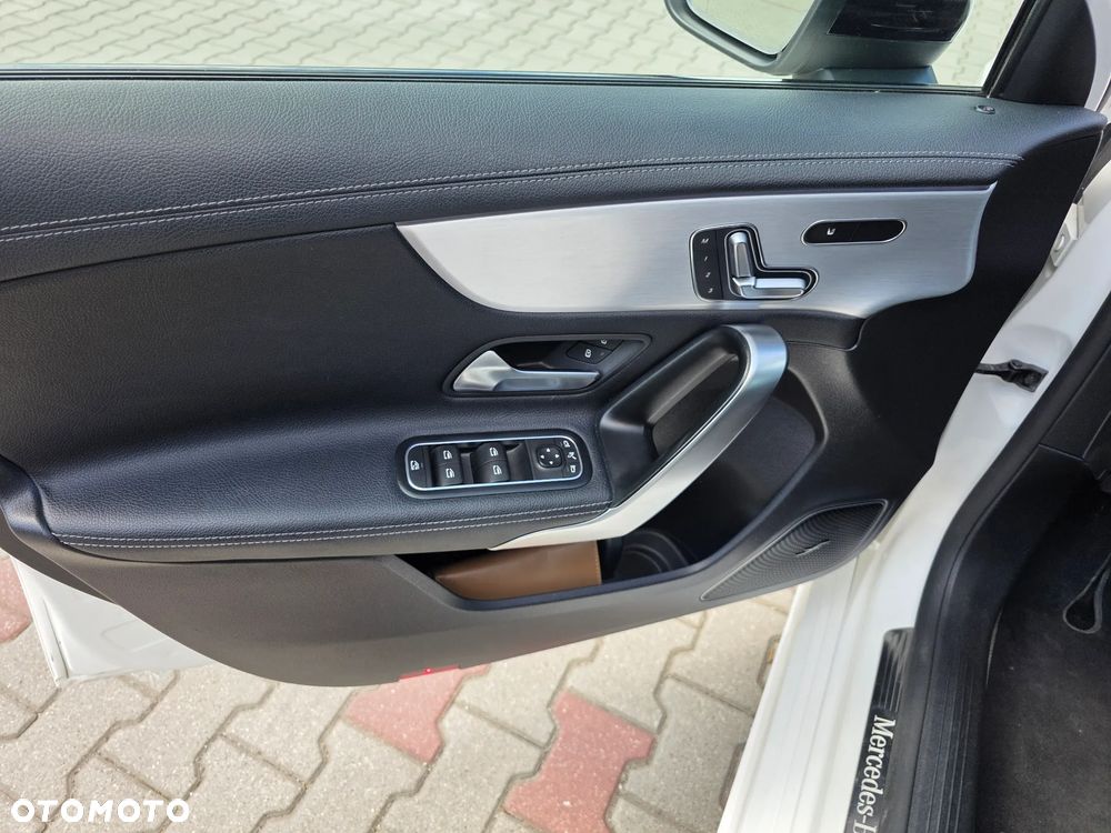 Mercedes-Benz Klasa A 200 d AMG Line 8G-DCT - 26