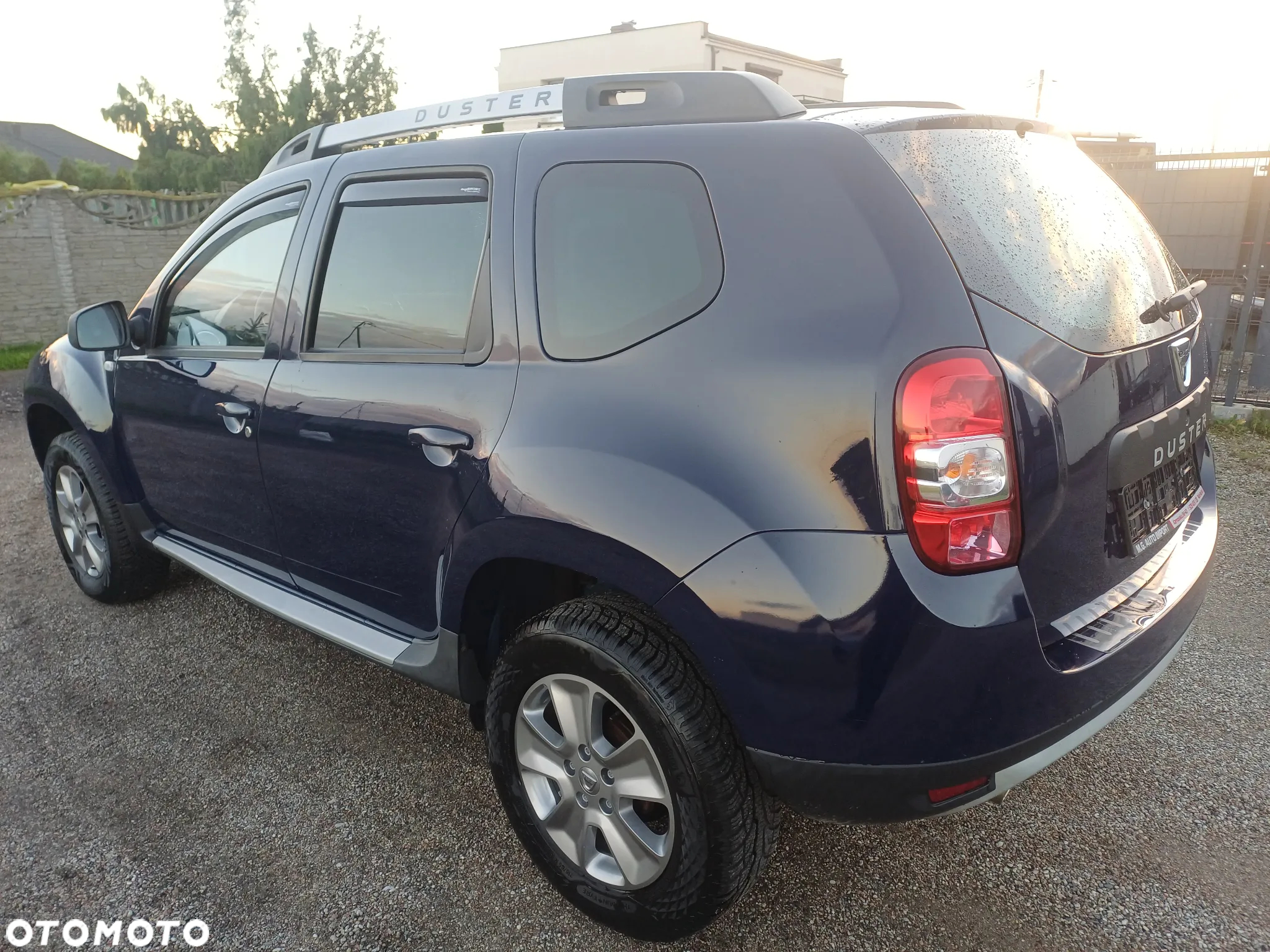 Dacia Duster 1.6 16V 4x2 Laureate - 5