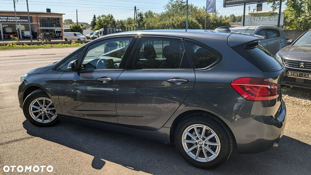 BMW Seria 2 216d Advantage - 11