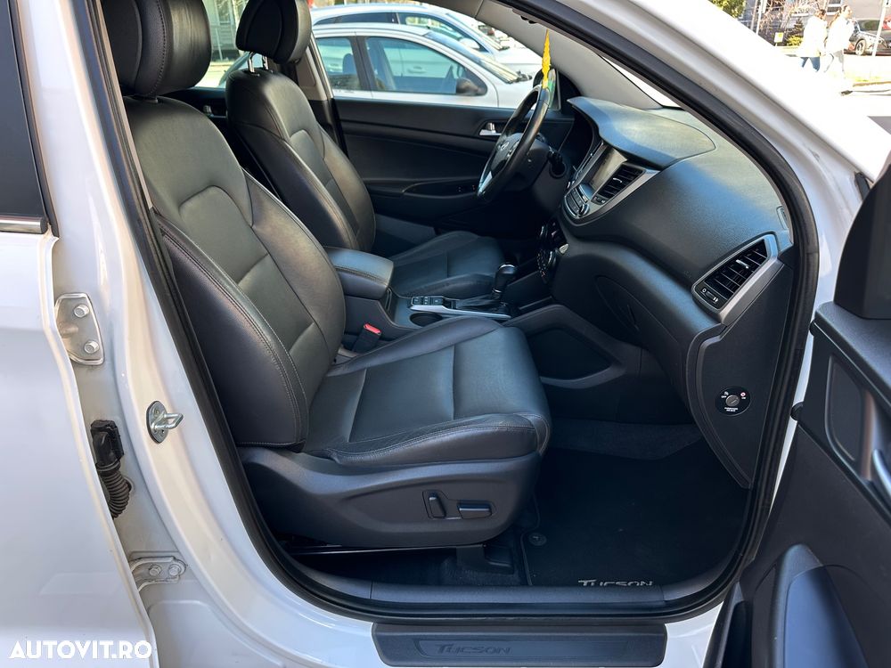 Hyundai Tucson blue 1.7 CRDi 2WD DCT Style - 23