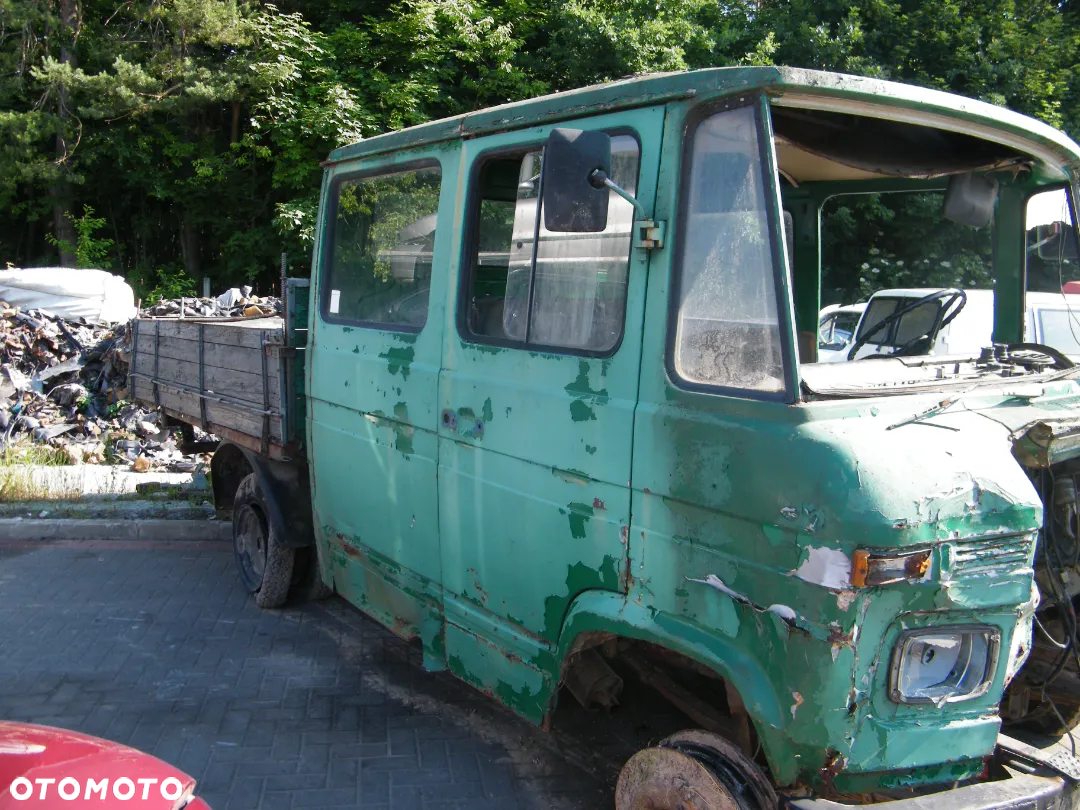 Mercedes Benz T2 L406 (1969r.) Cały na części - 2