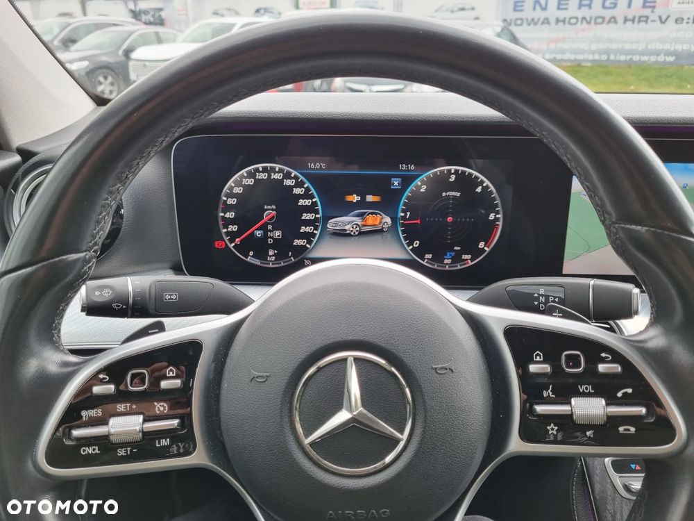 Mercedes-Benz Klasa E 220 d Business Edition 9G-TRONIC - 15