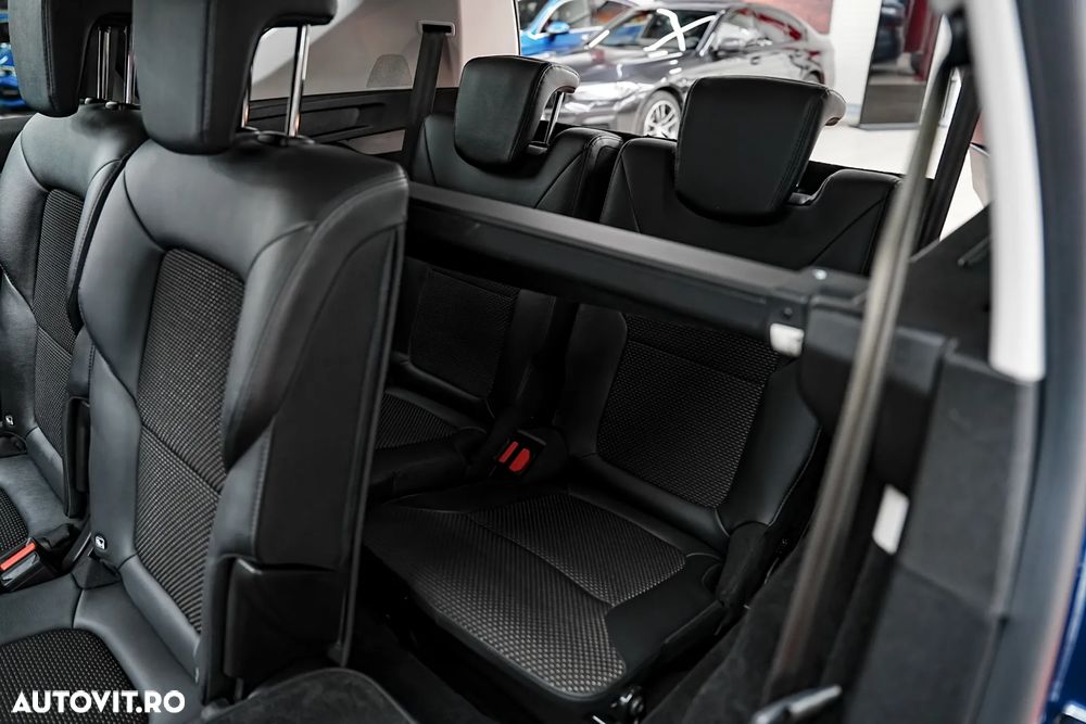 Renault Espace BLUE dCi 160 EDC BUSINESS EDITION - 14